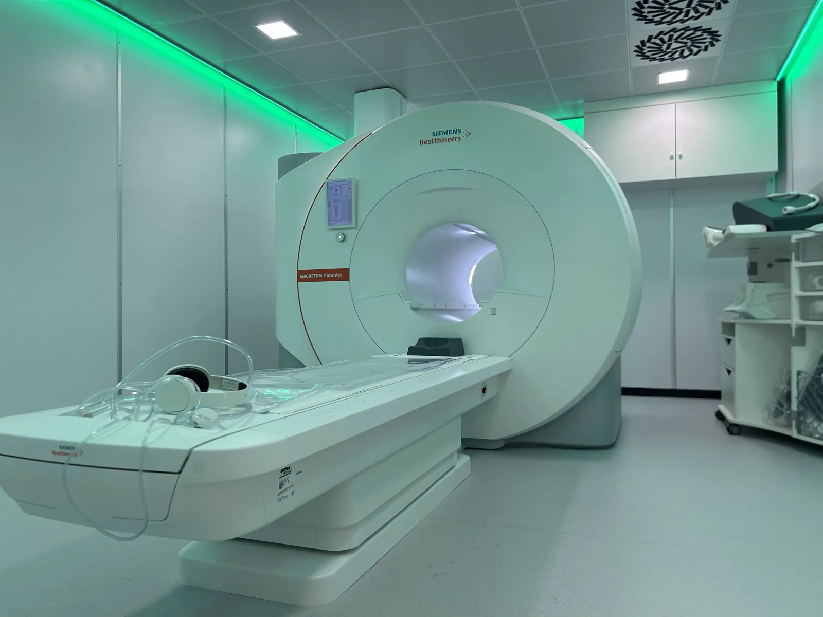 Risonanza Magnetica ad Alto Campo Siemens MAGNETOM 1.5T — Imago X Ray Cerignola
